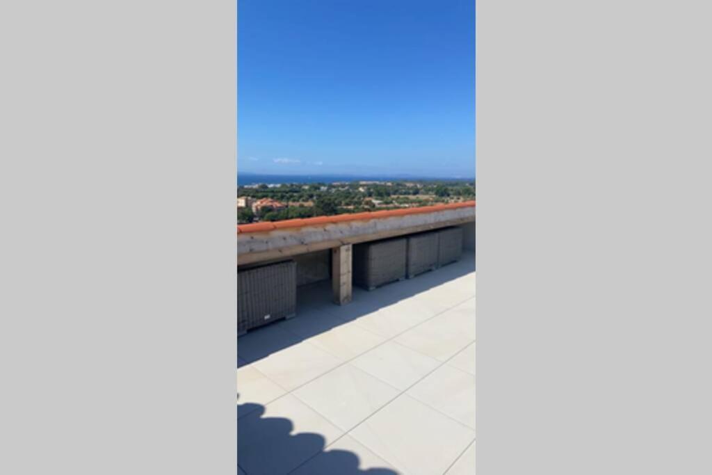 Magnifique Appartement Avec Vue Imprenable La Londe-les-Maures Eksteriør bilde